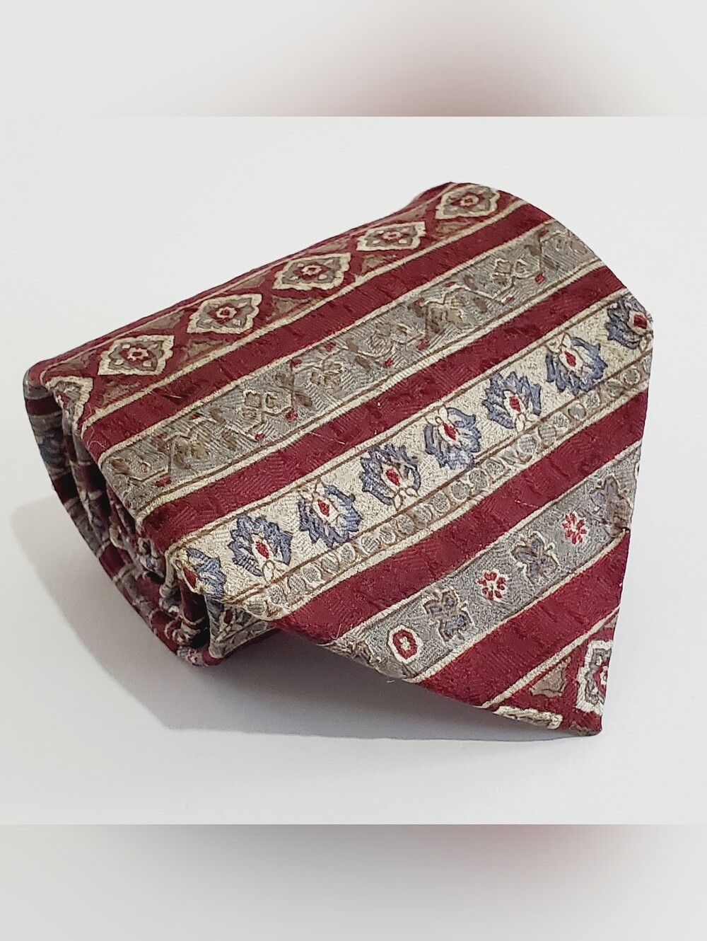 Claiborne Burgundy Geometric Stripe Pattern Men's Silk Neck Tie 58x4"